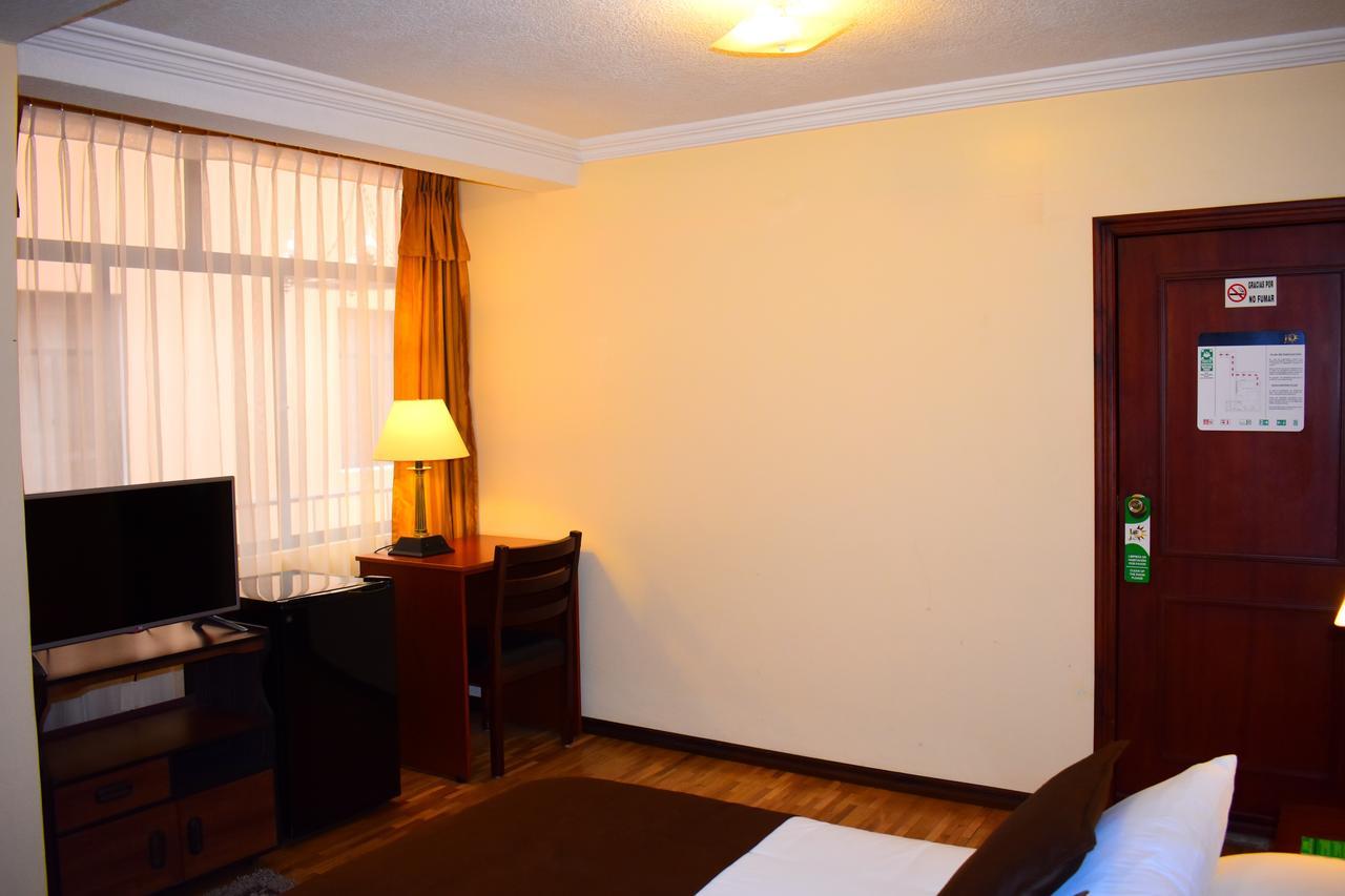 Endamo Hotel Латакунга Екстериор снимка
