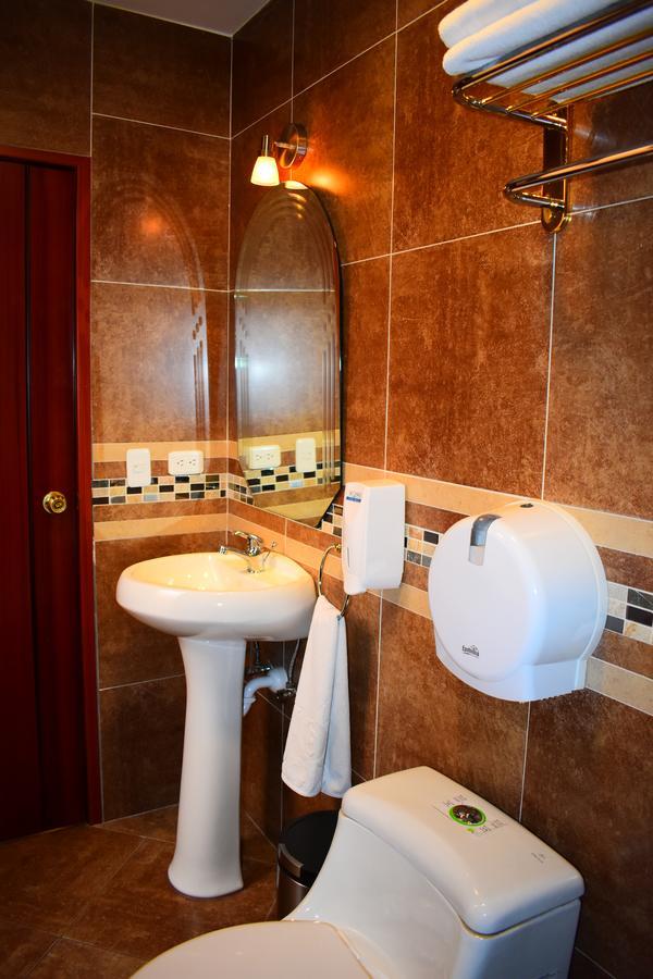Endamo Hotel Латакунга Екстериор снимка