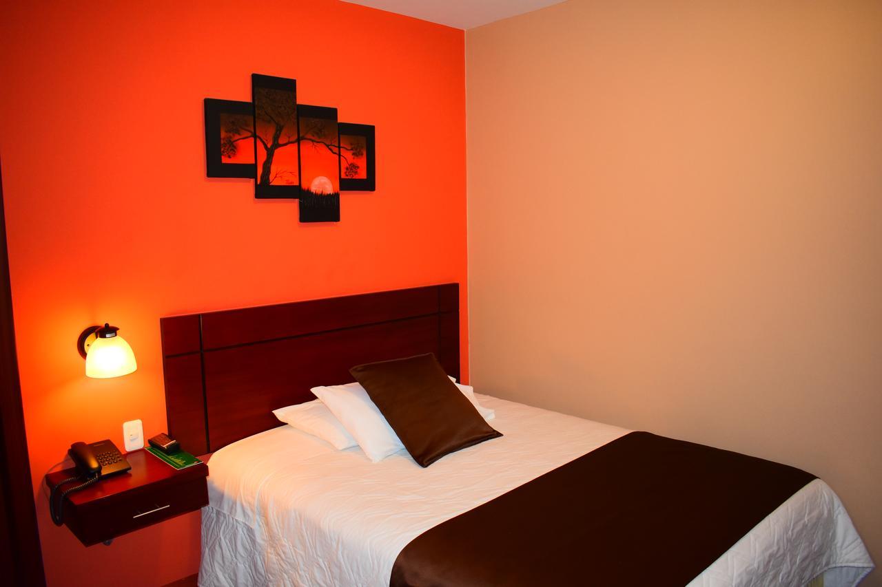 Endamo Hotel Латакунга Екстериор снимка