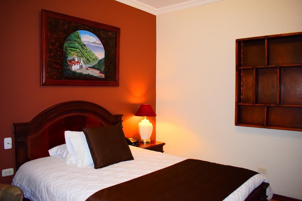 Endamo Hotel Латакунга Екстериор снимка